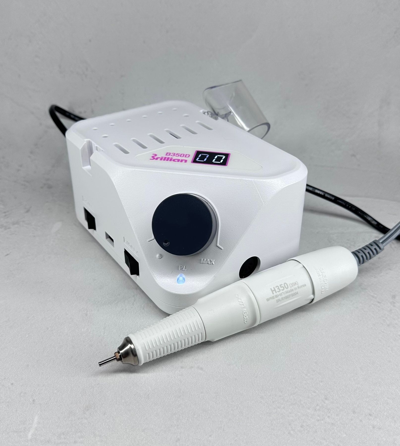 Brillian B350D с дисплеем